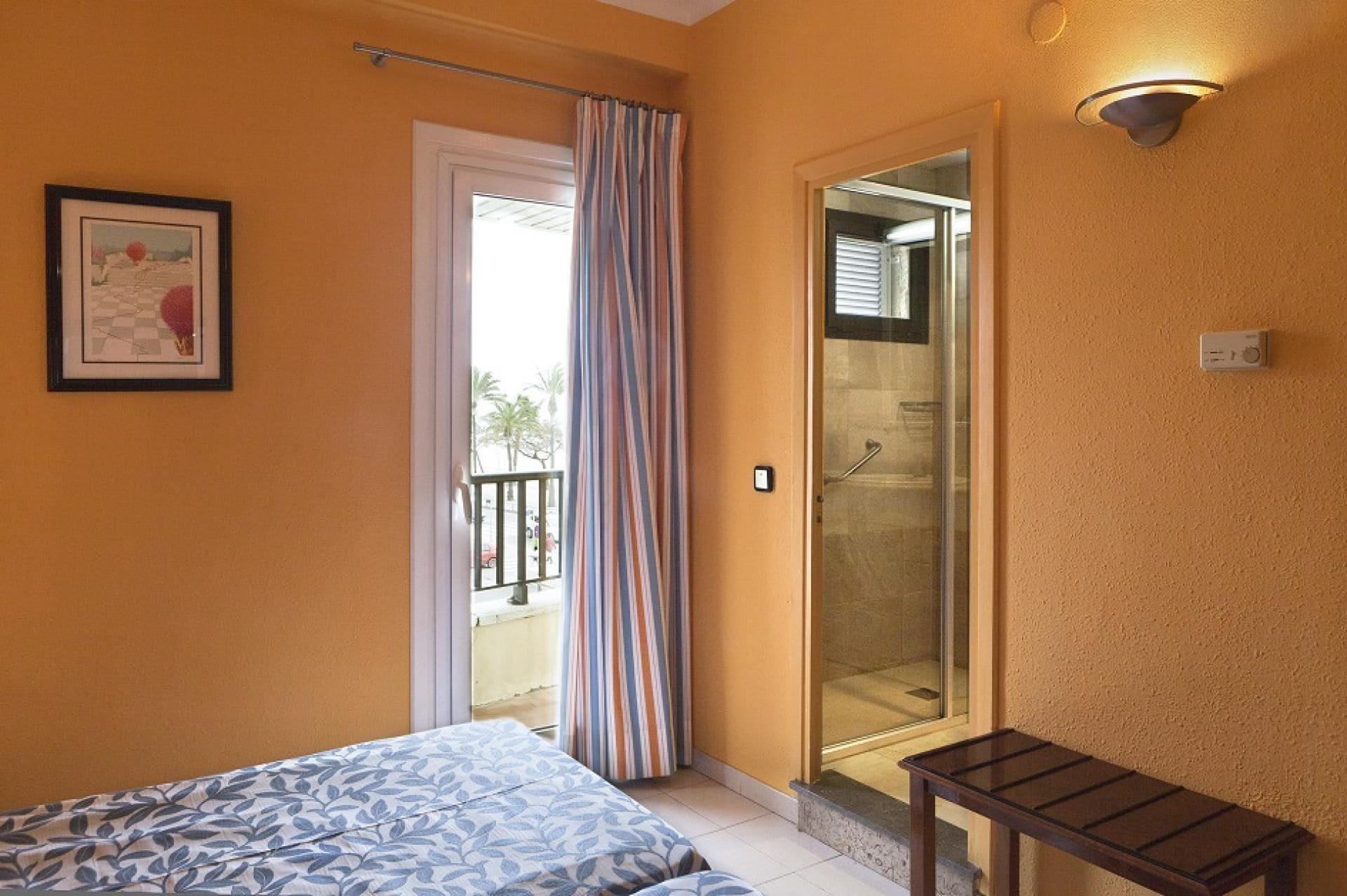 Hotel Rovira Cambrils Exterior photo
