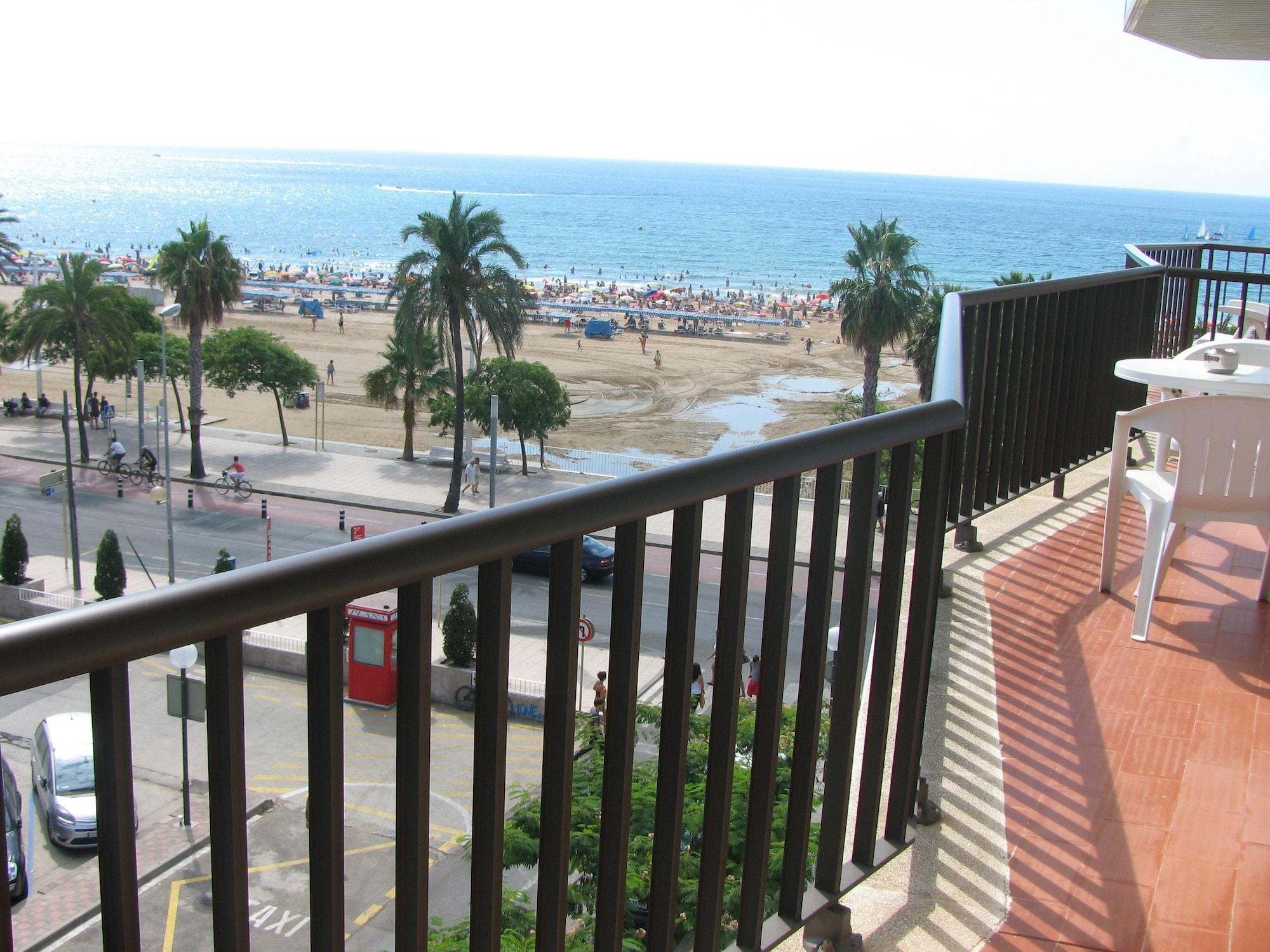 Hotel Rovira Cambrils Exterior photo