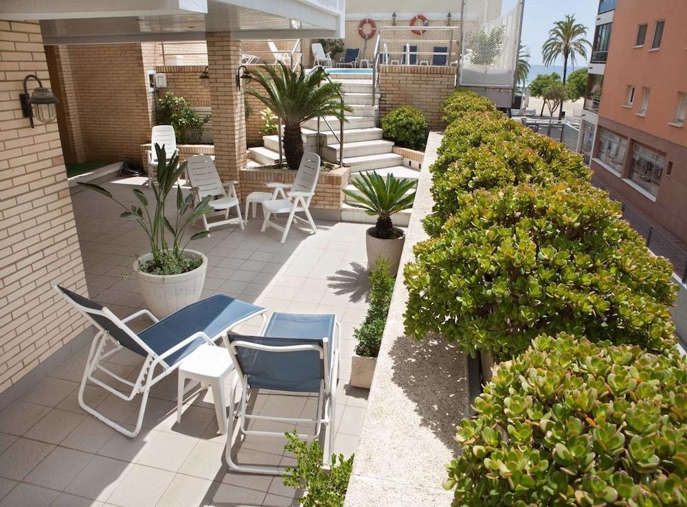 Hotel Rovira Cambrils Exterior photo