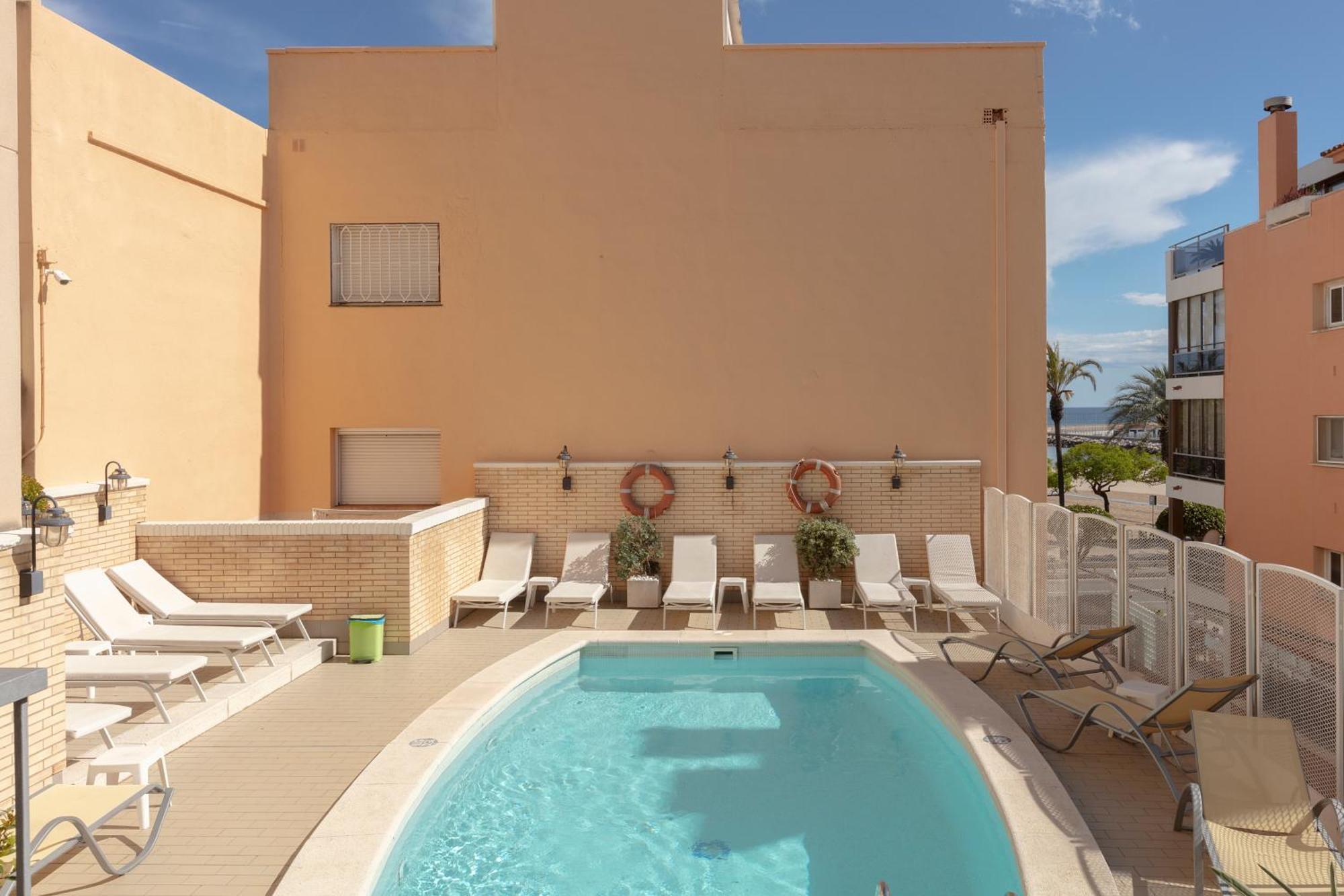 Hotel Rovira Cambrils Exterior photo