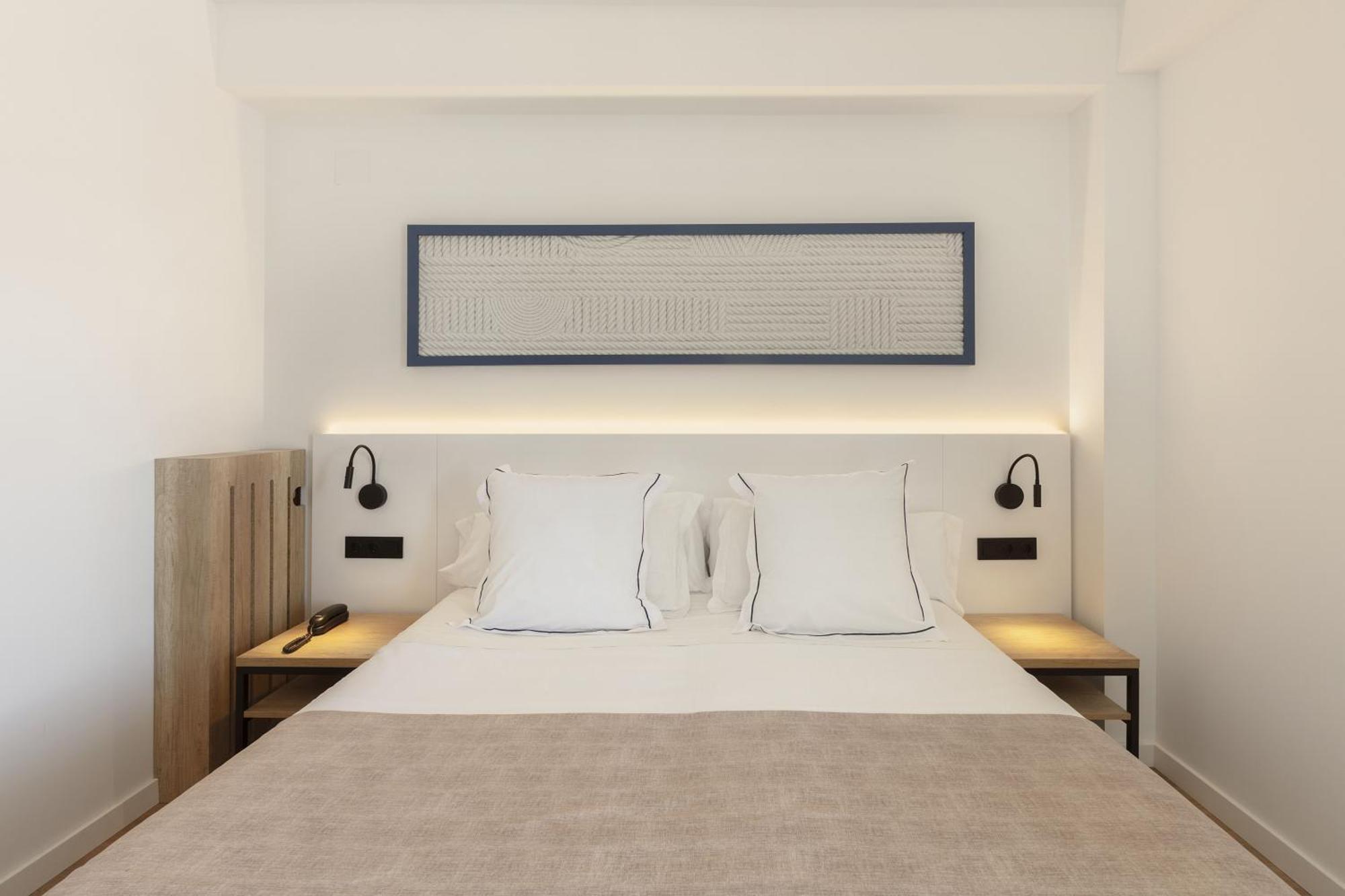 Hotel Rovira Cambrils Exterior photo