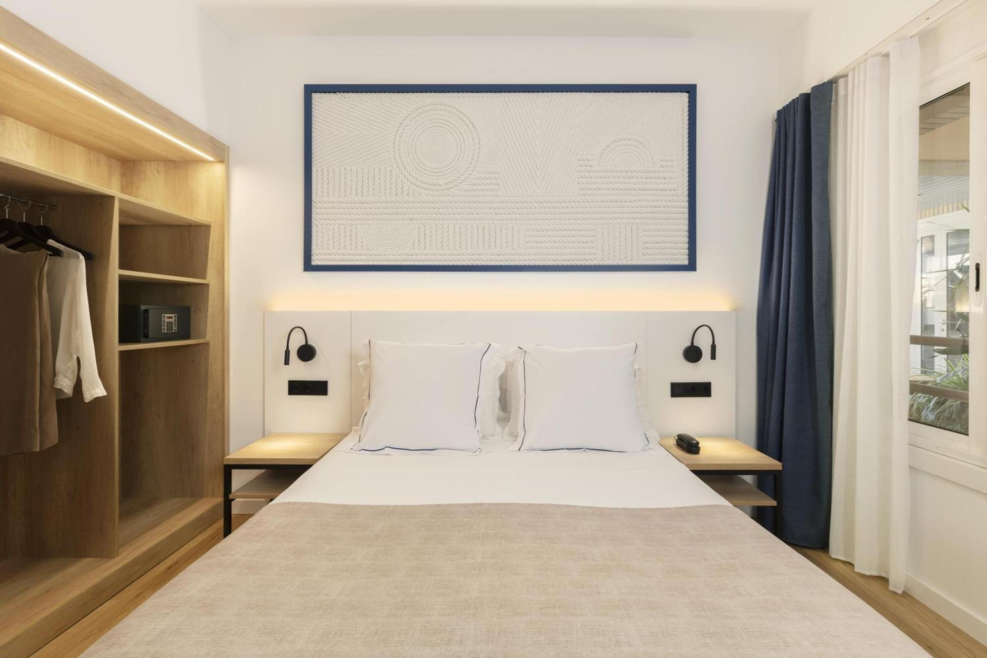 Hotel Rovira Cambrils Exterior photo