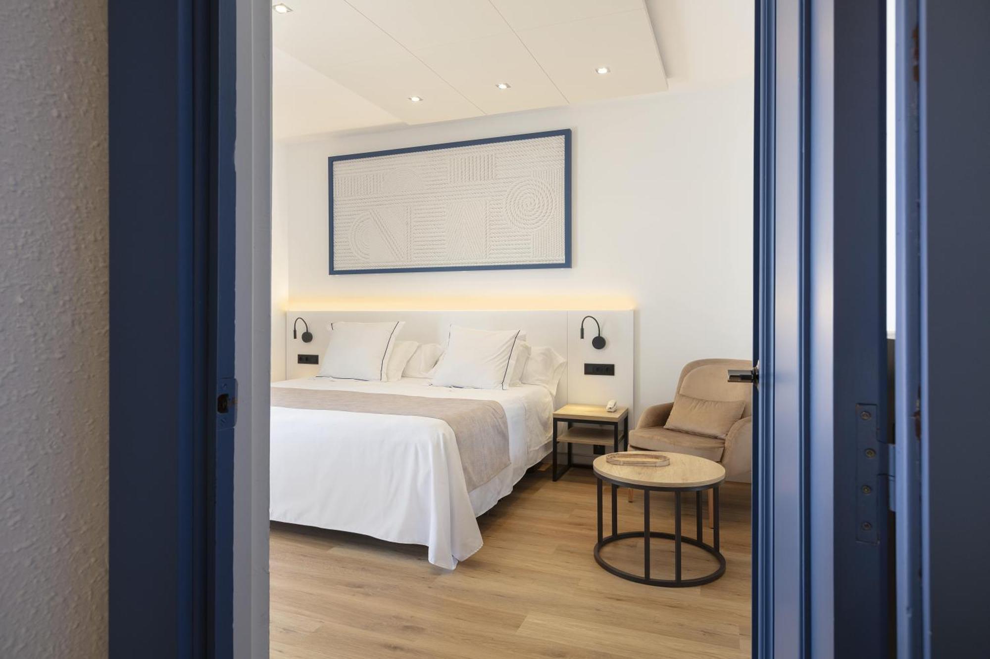 Hotel Rovira Cambrils Exterior photo